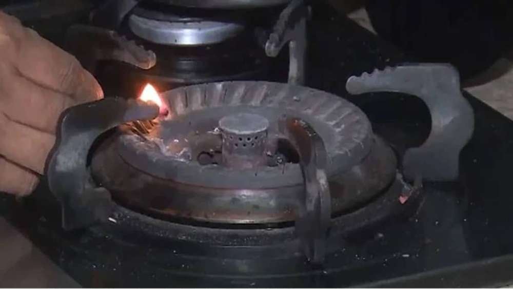 Lahore Tandoor Owners Protest Against Severe Gas Loadshedding