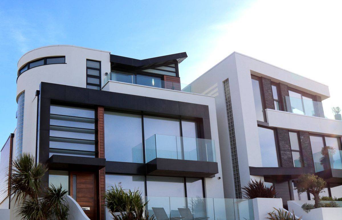 Standard Chartered, Dolmen Group Partner on Home Ownership Benefits
